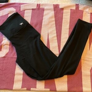 Victoria Secrets PINK Black Leggings  Size Small
